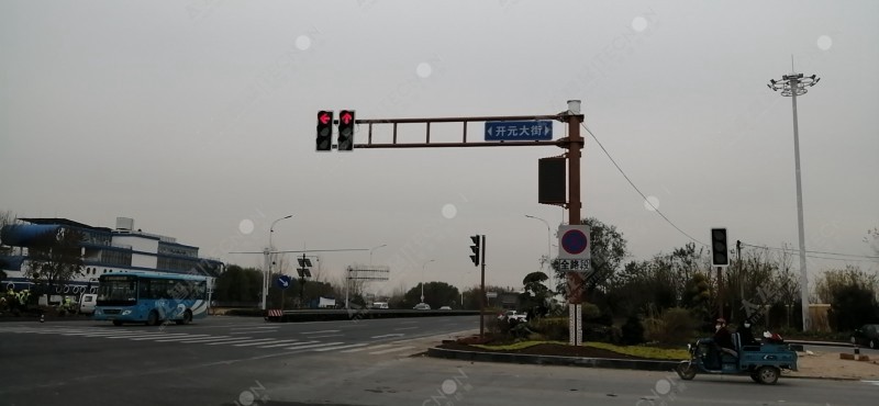 led燈桿屏|智慧燈桿屏|立柱廣告機|led廣告機|智慧路燈|戶(hù)外LED廣告機|燈桿屏