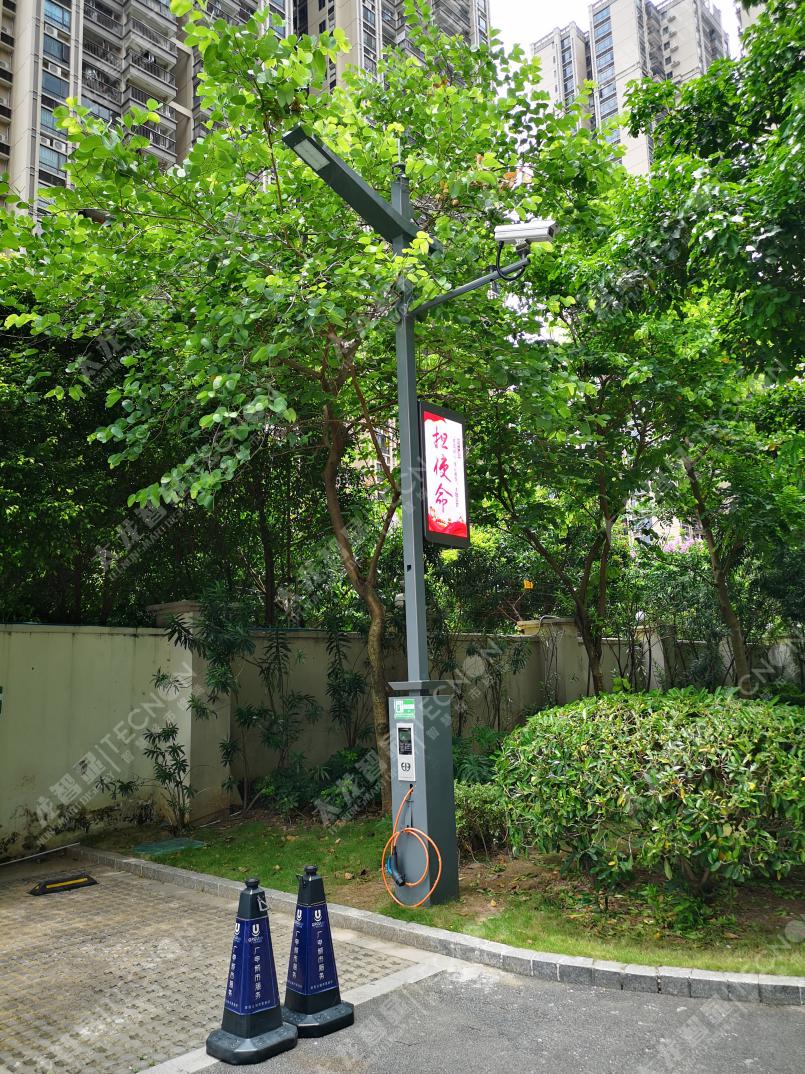 led燈桿屏|智慧燈桿屏|立柱廣告機|led廣告機|智慧路燈|戶(hù)外LED廣告機|燈桿屏