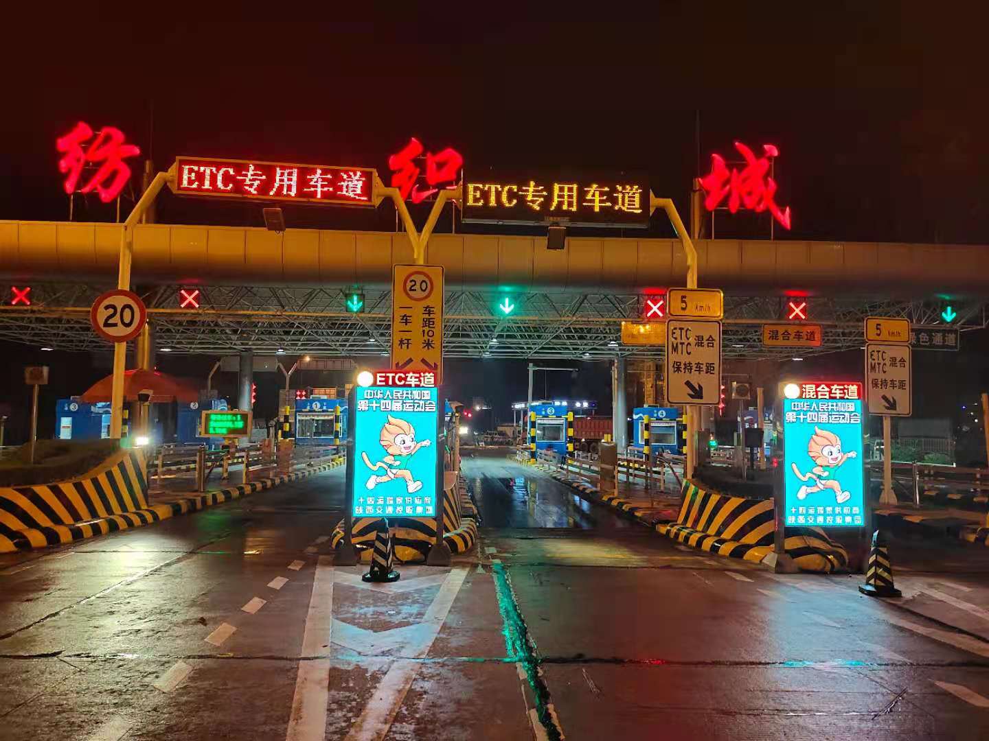 LED廣告機,戶(hù)外LED廣告機,LED廣告機廠(chǎng)家