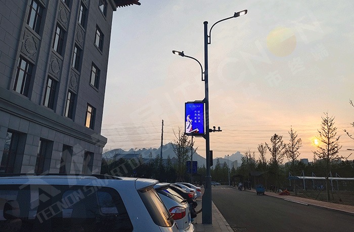 led燈桿屏|智慧燈桿屏|立柱廣告機|led廣告機|智慧路燈屏|戶(hù)外LED廣告機|燈桿屏|智慧燈桿|智慧路燈